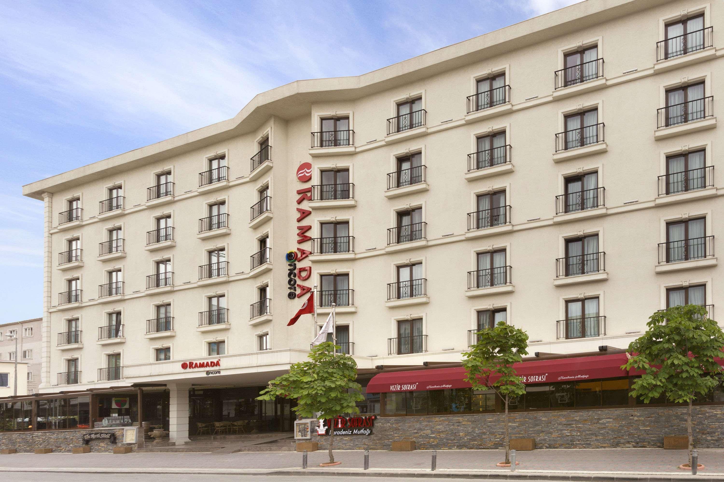 מלון Ramada By Wyndham Florya 4*